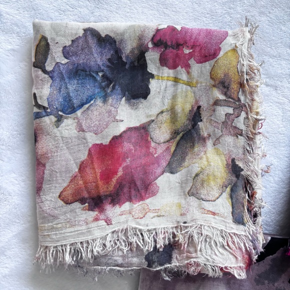 3 Multi-Colored Fashion Scarves - Picture 3 of 15